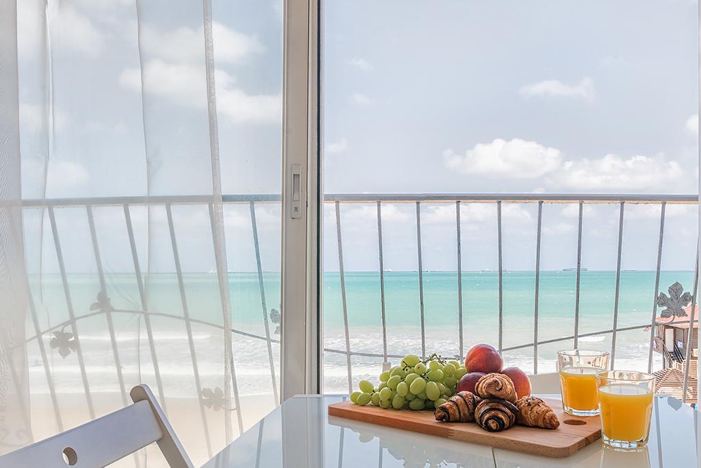 Dream On The Beach Хайфа Экстерьер фото